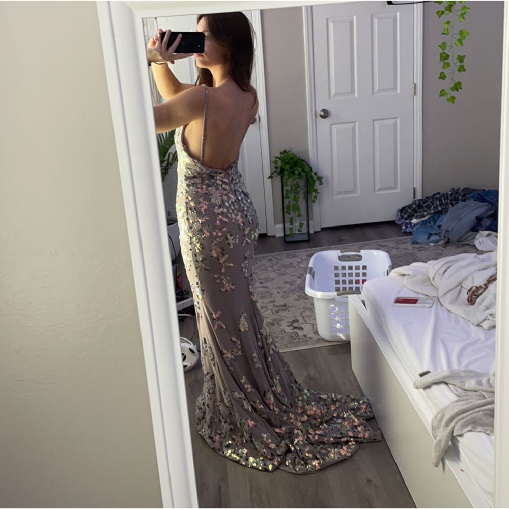 It’s a size 4! S/m